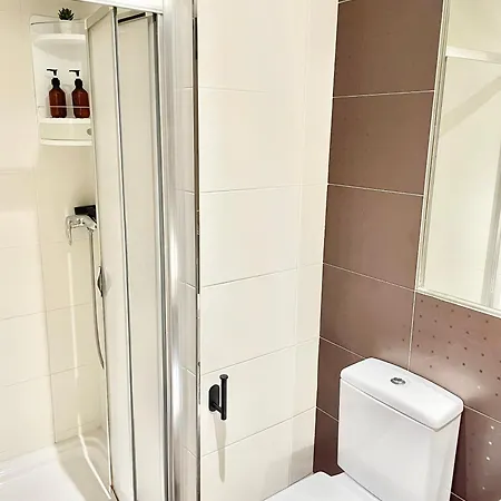 El Carbayu Con Garaje Privado شقة *