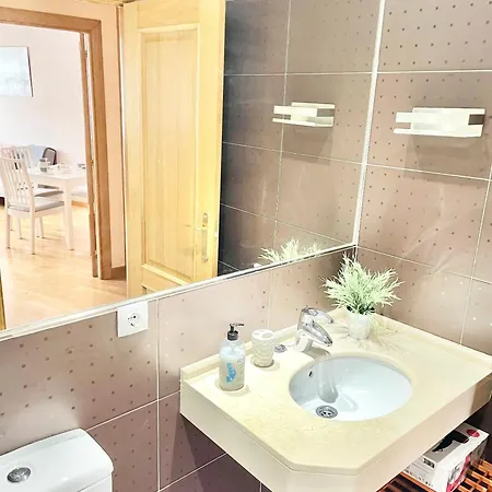 El Carbayu Con Garaje Privado * اوفيدو