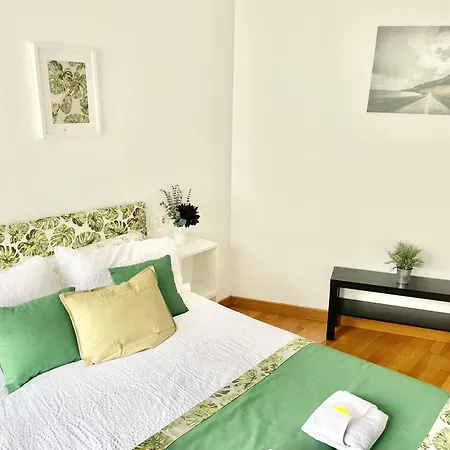 El Carbayu Con Garaje Privado شقة