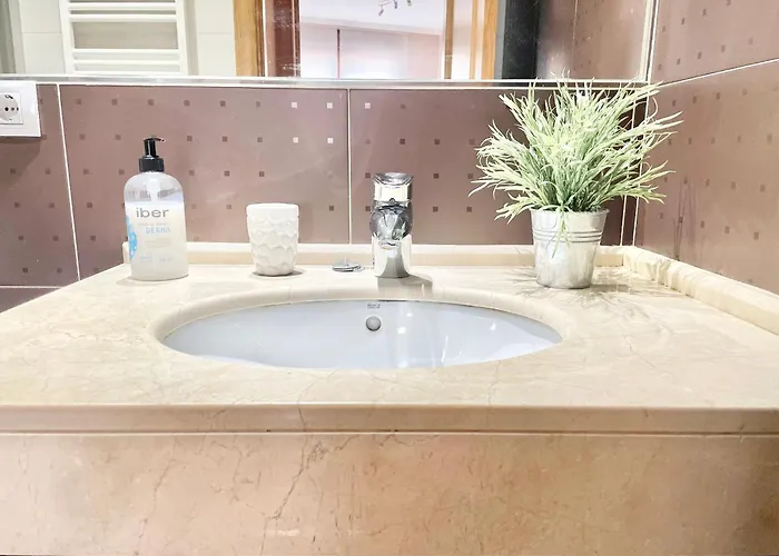 El Carbayu Con Garaje Privado * Οβιέδο