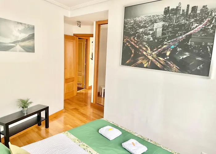 El Carbayu Con Garaje Privado Οβιέδο